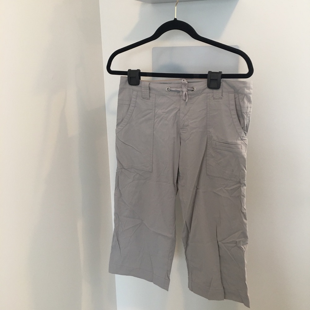 Lucy grey crops, size small